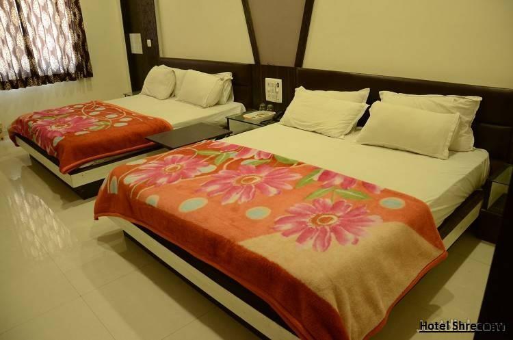 Hotel Shreenath Ahmedabad Exterior foto